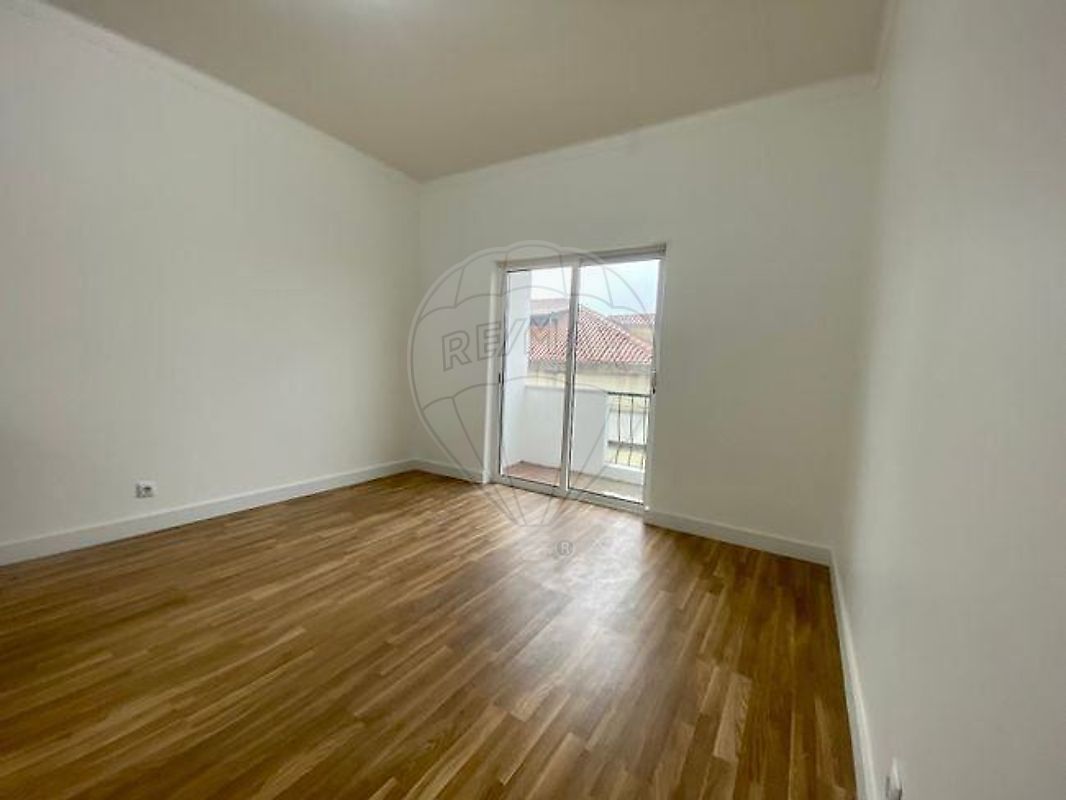 Apartamento T1 para arrendamento