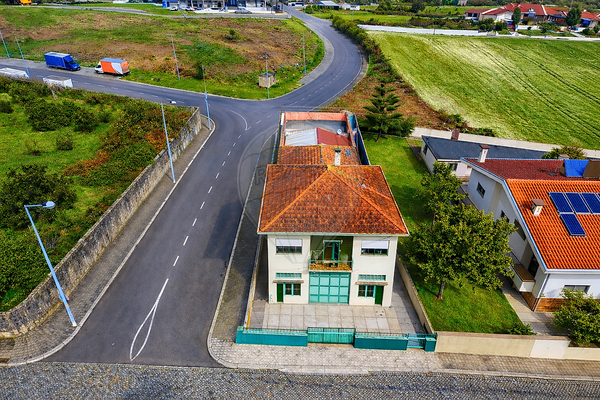 Moradia T4 para venda