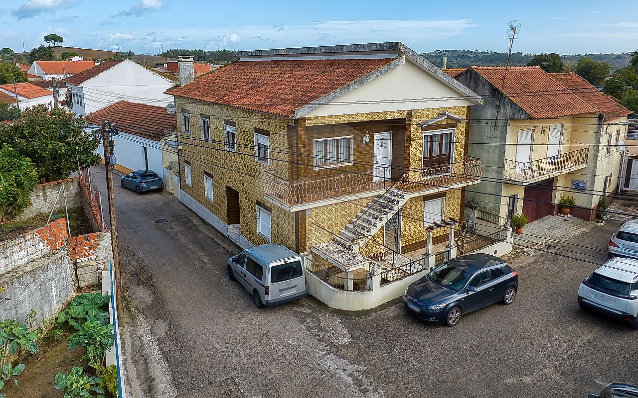 Moradia T5 para venda