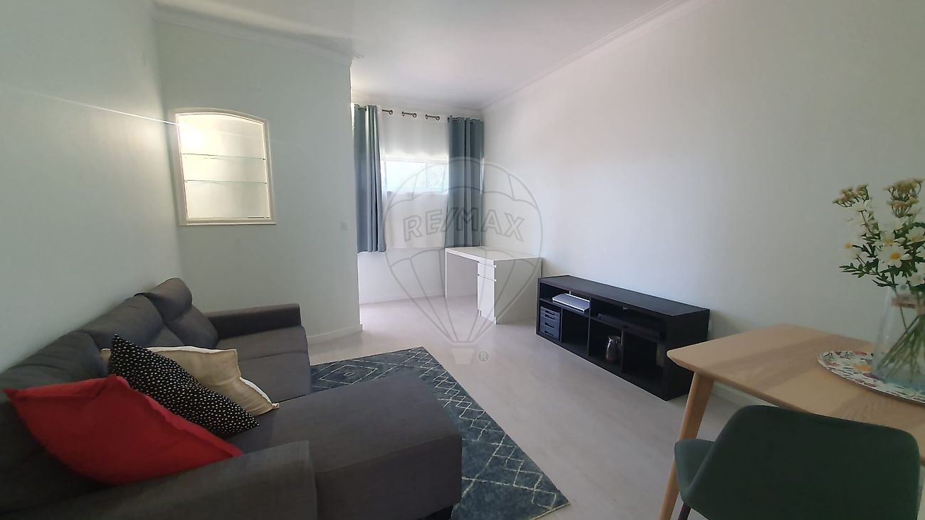Apartamento T1 para arrendamento