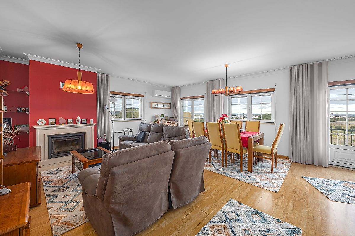 Moradia T5 para venda