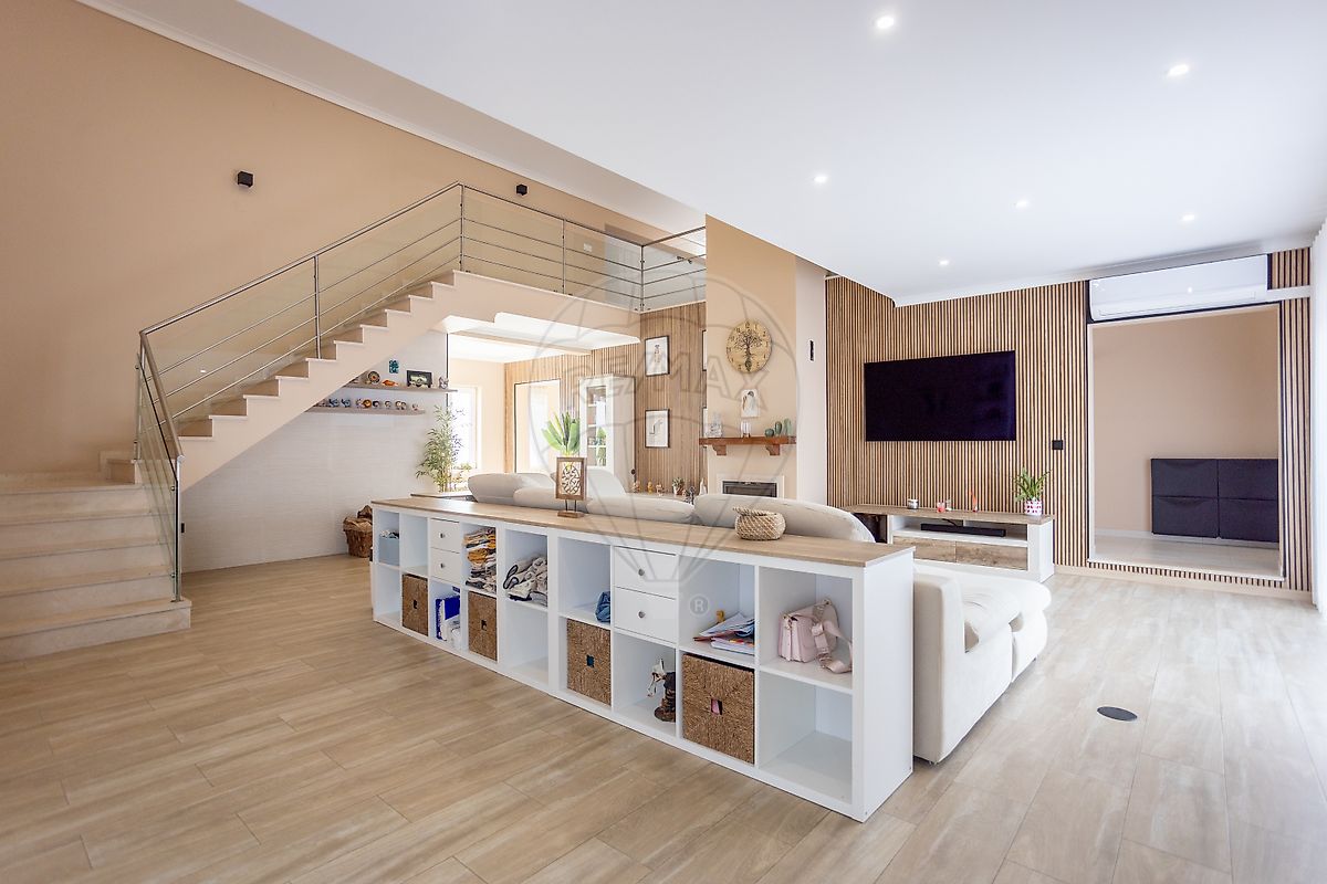 Moradia T4 para venda