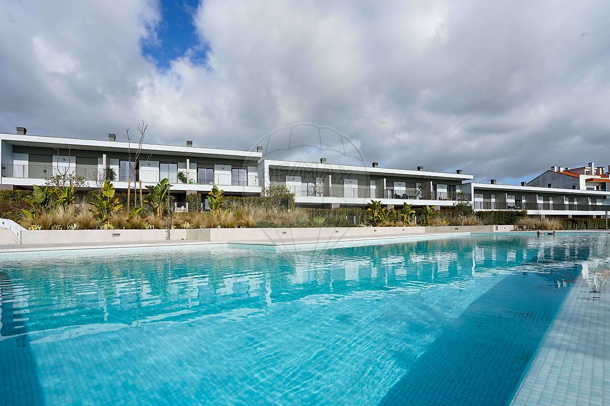 Moradia T4 para venda