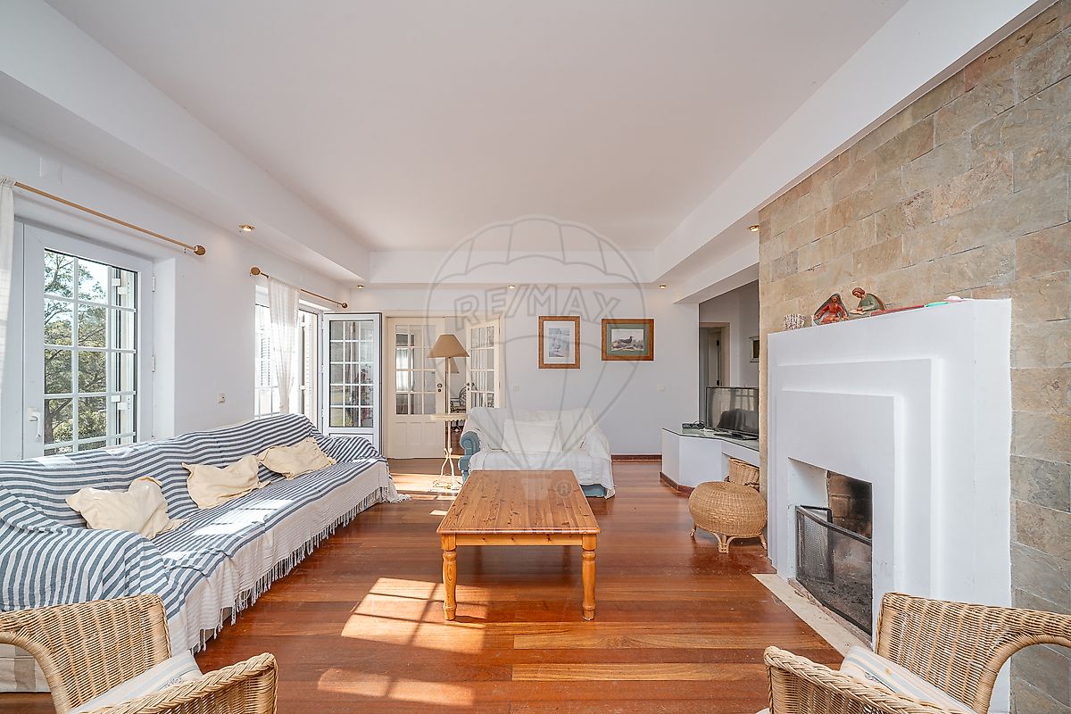 Moradia T8 para venda