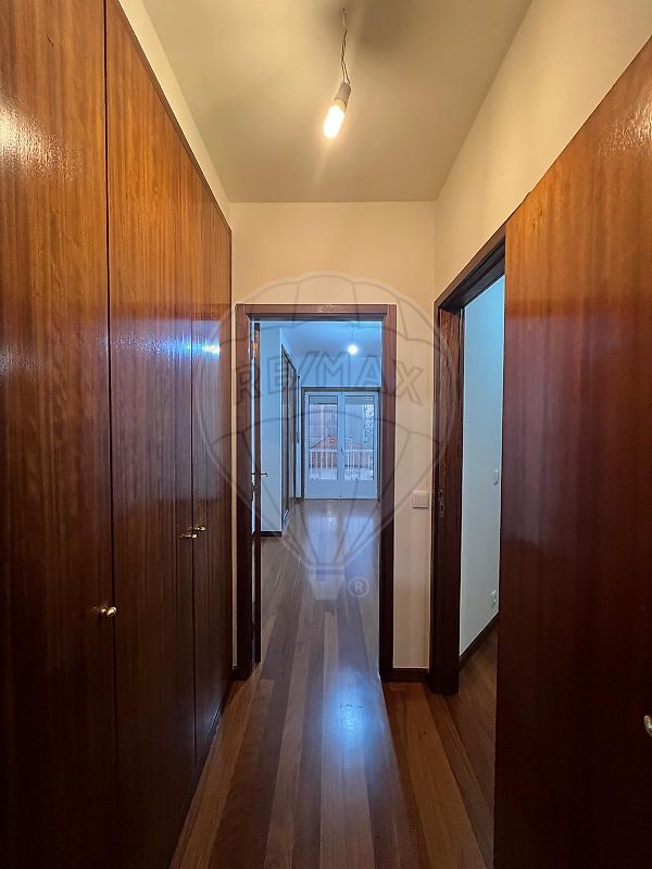 Apartamento T1 para arrendamento