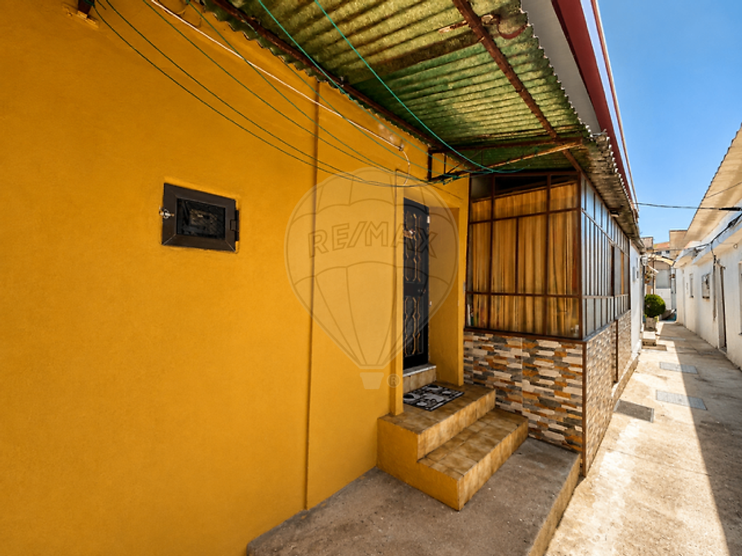 Moradia T2 para venda