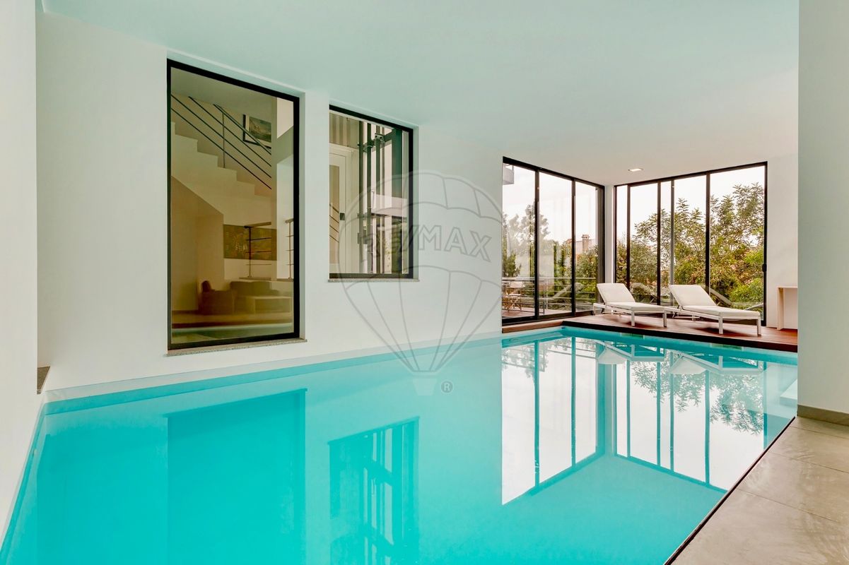 Moradia T5 para venda