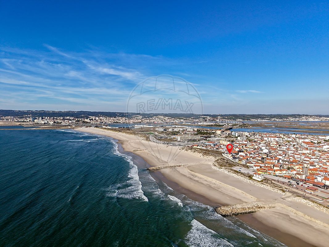 Moradia T5 para venda