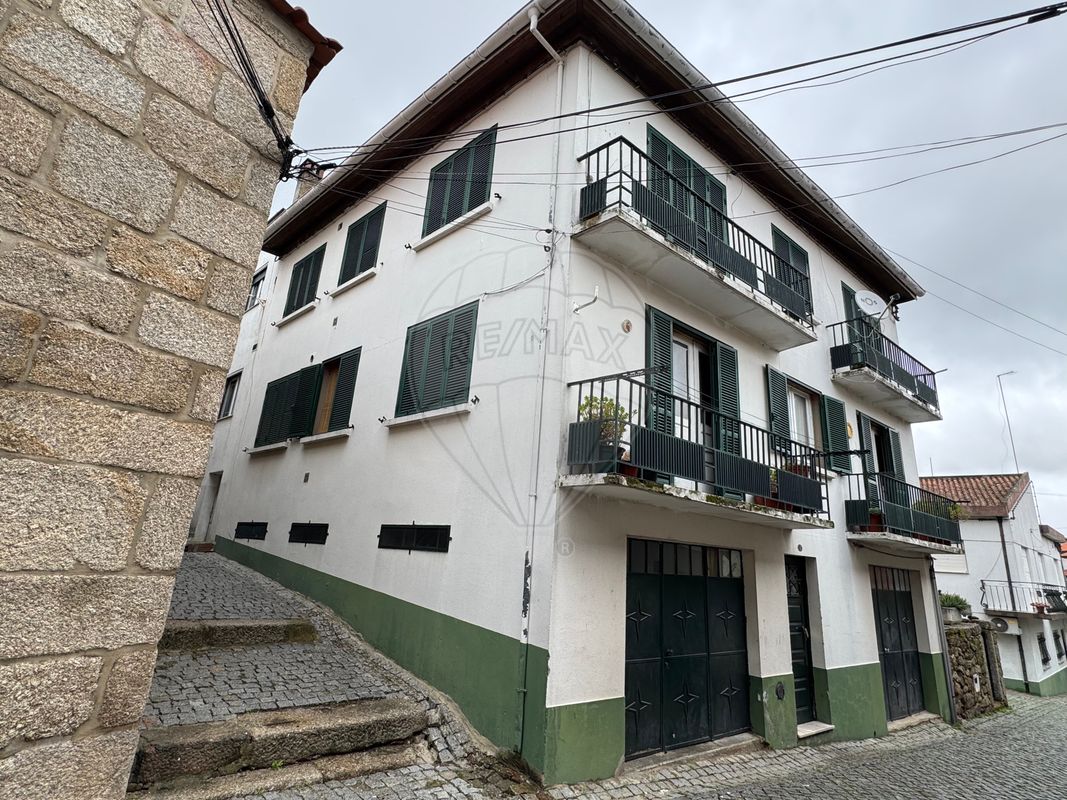 Moradia T6 para venda