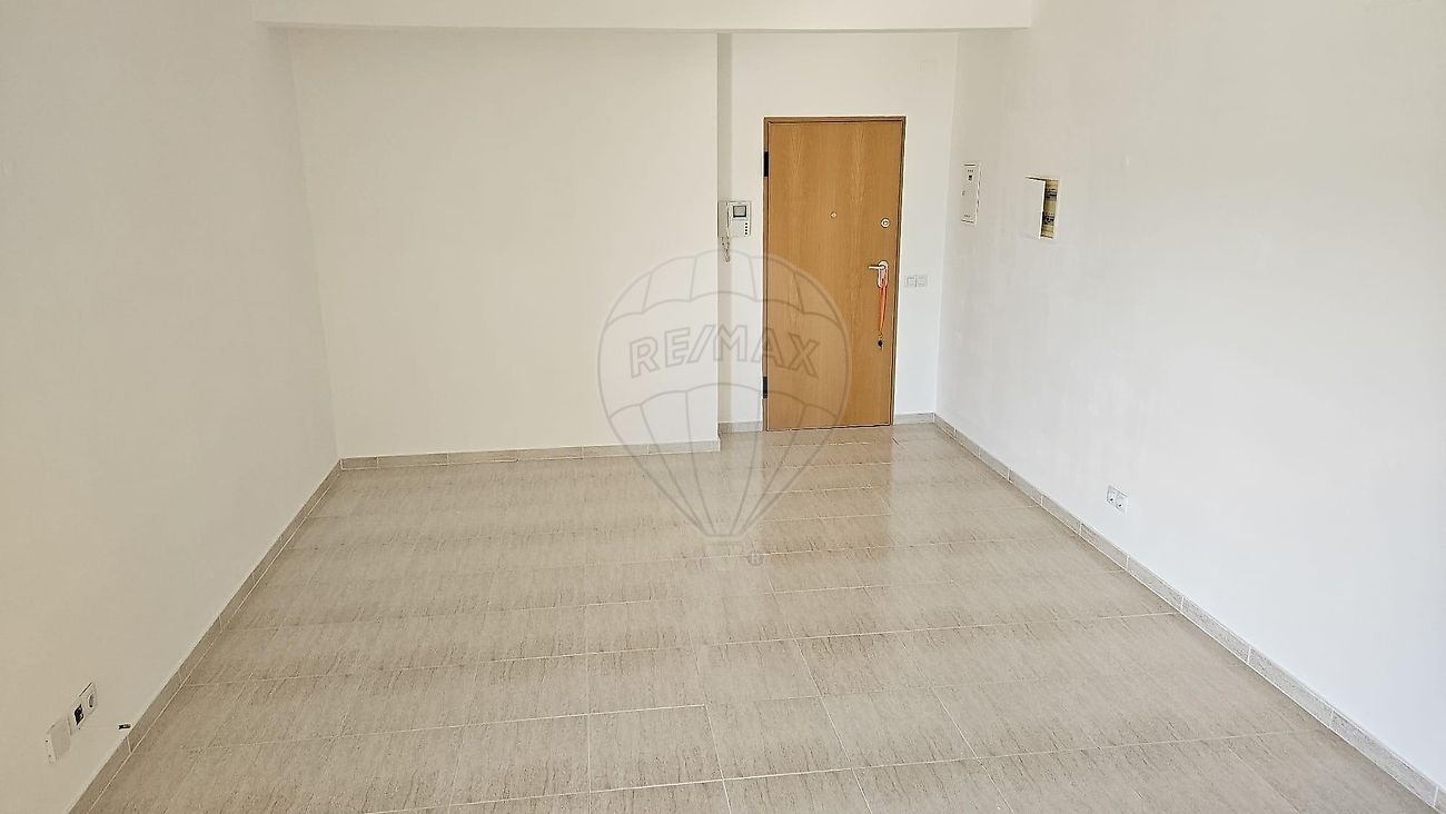 Apartamento T1 para arrendamento