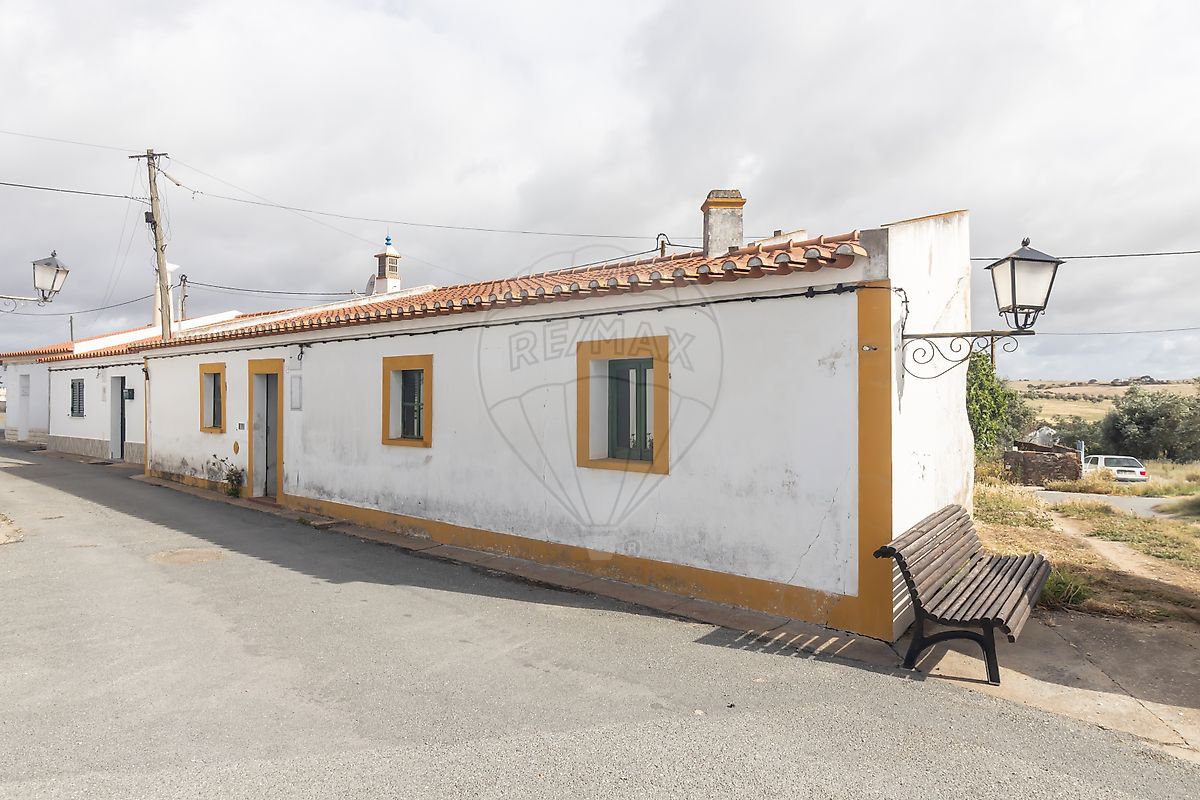 Moradia T4 para venda