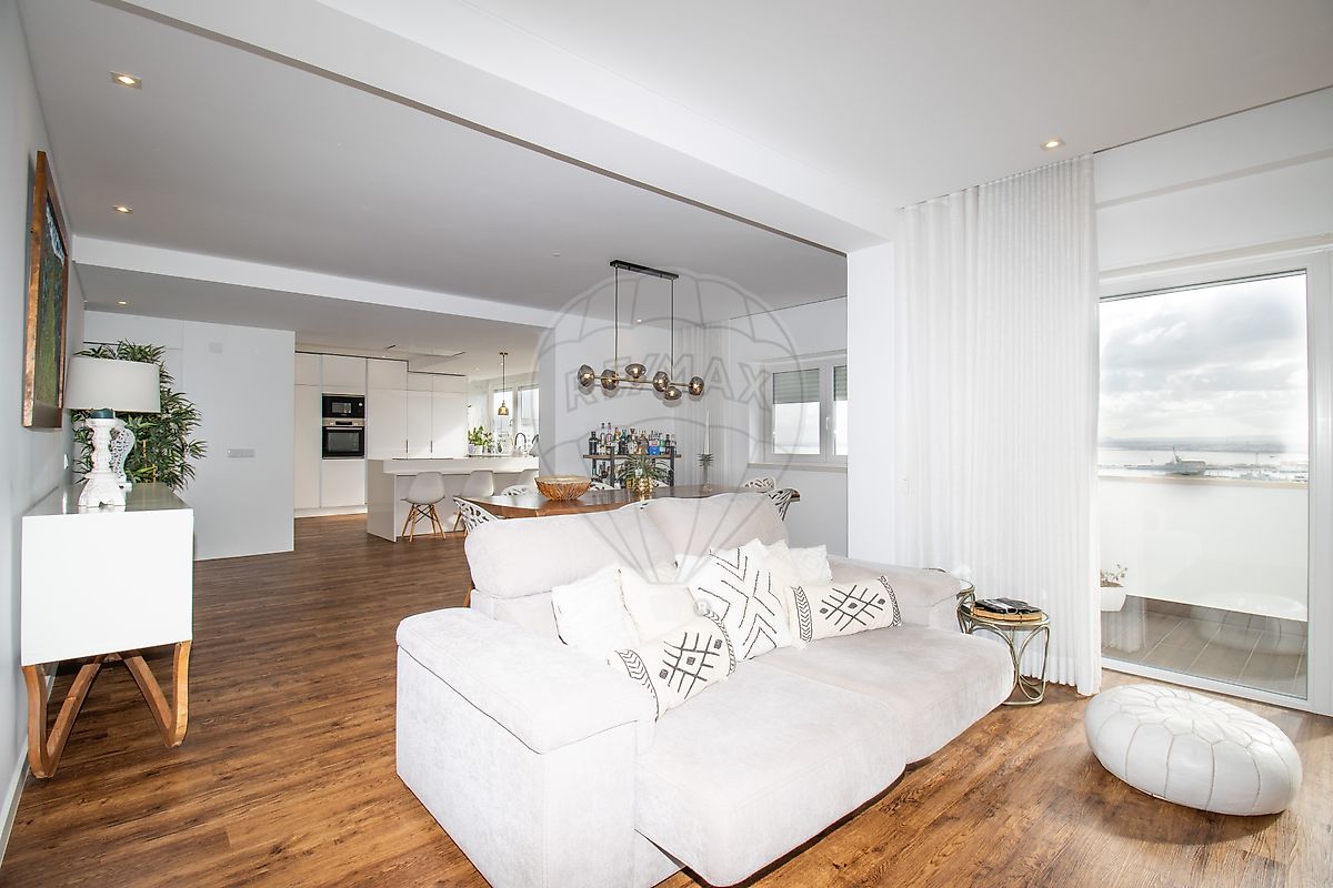 Apartamento T4 para venda