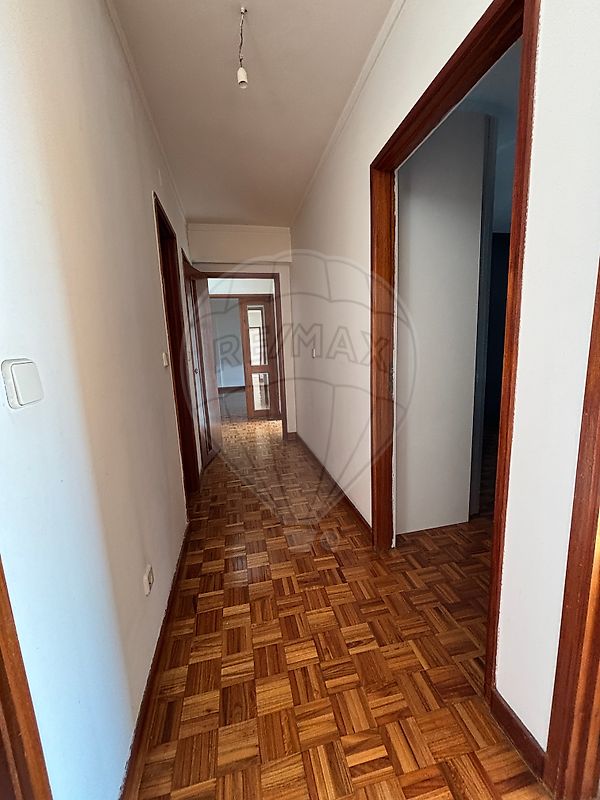 Apartamento T3 para arrendamento