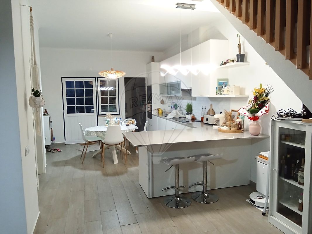 Moradia T2 para venda