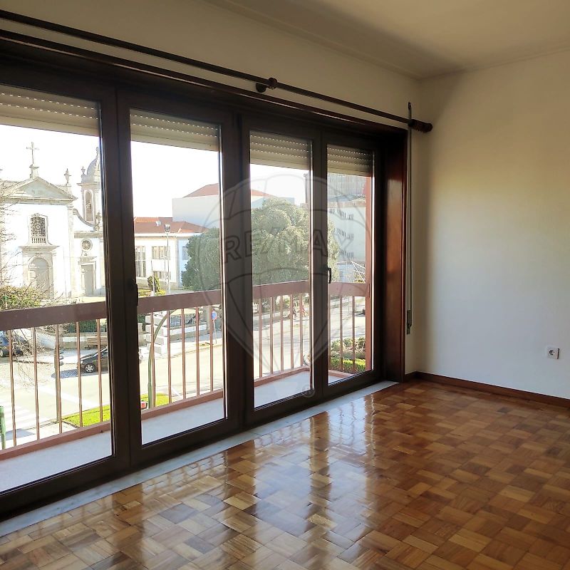 Apartamento T3 para arrendamento