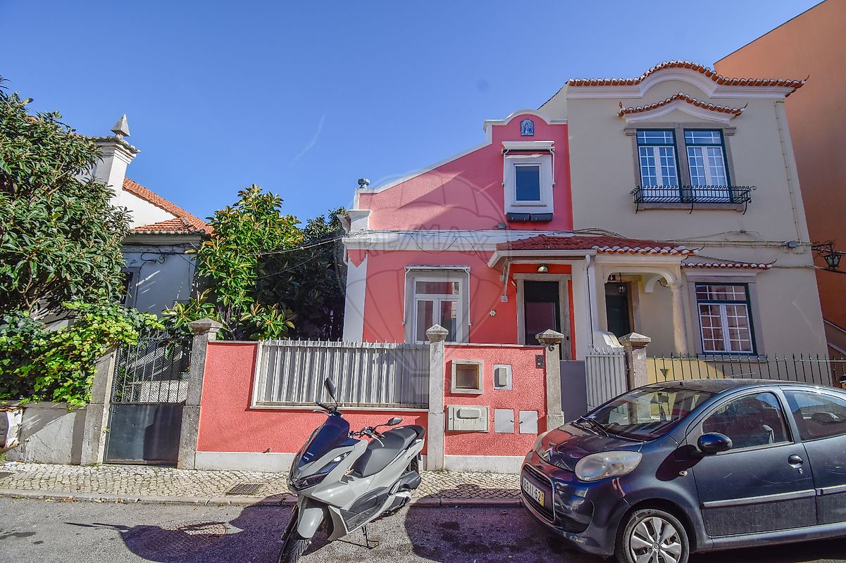 Moradia T7 para venda