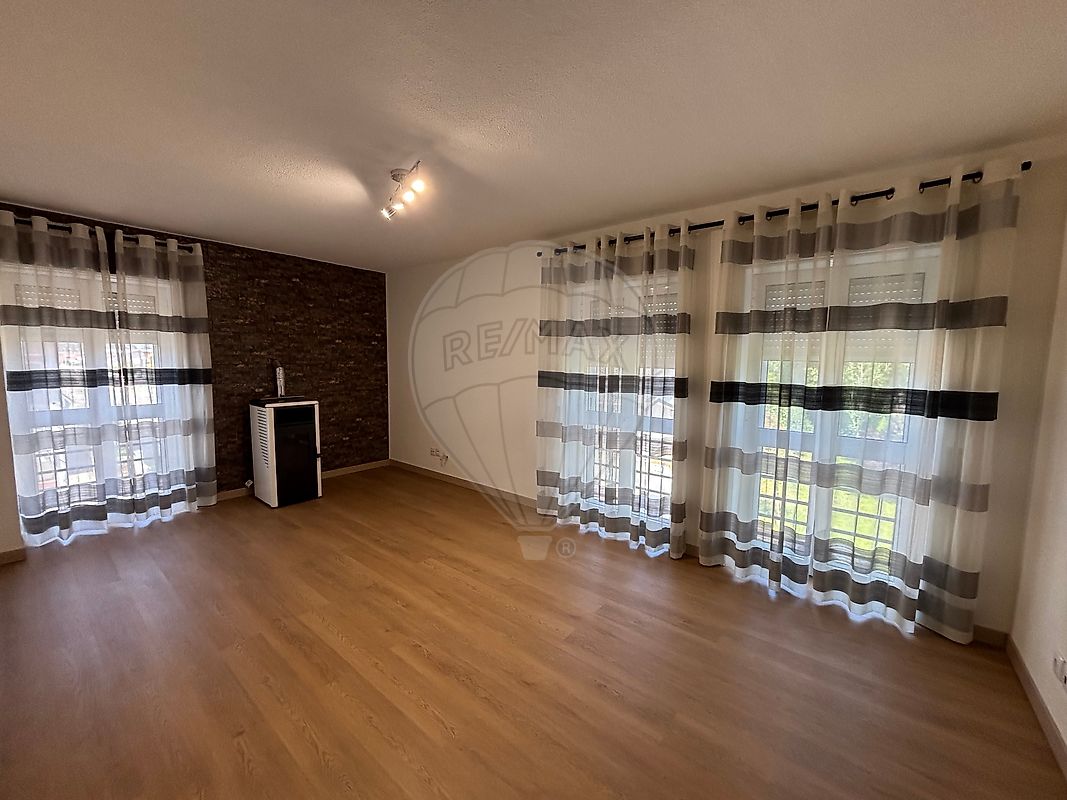 Apartamento T2 para arrendamento