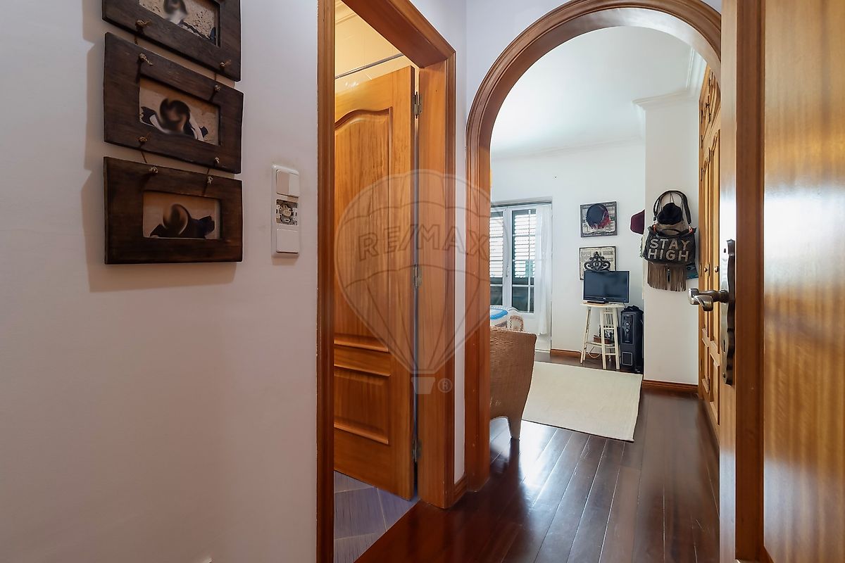 Moradia T4 para venda