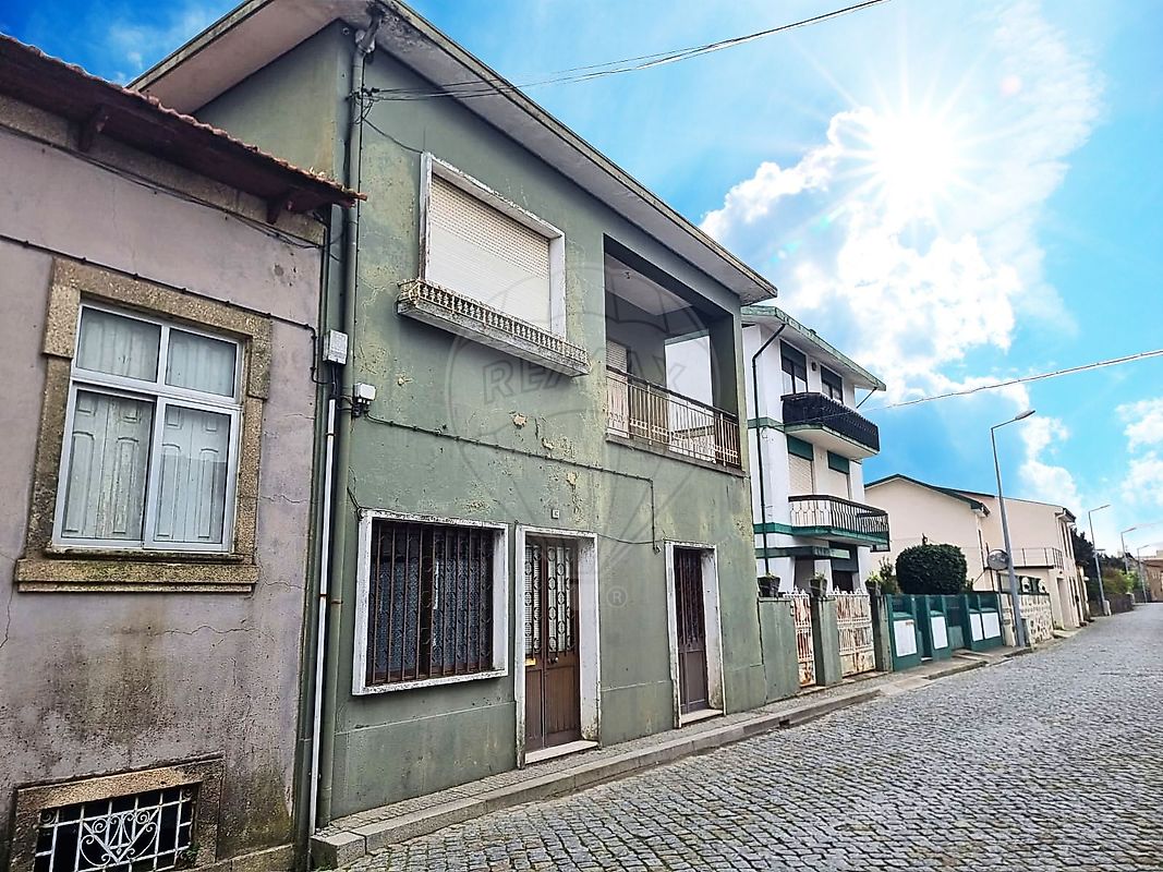 Moradia T4 para venda