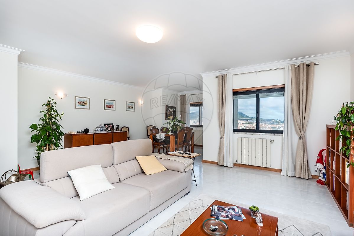 Apartamento T4 para venda