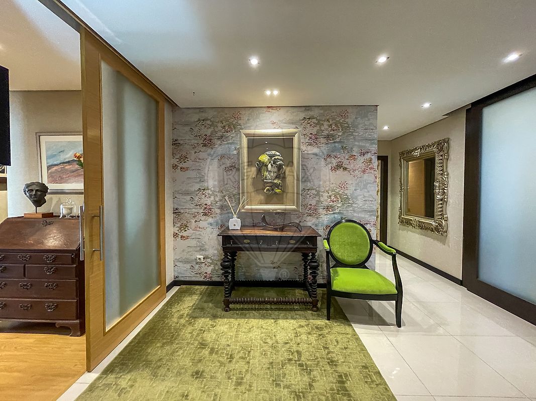 Apartamento T5 para venda