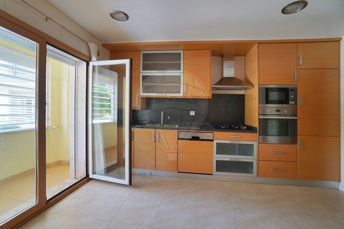 Apartamento T1 para arrendamento