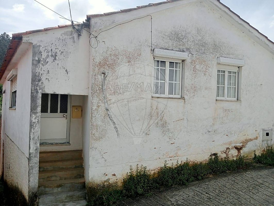 Moradia T2 para venda
