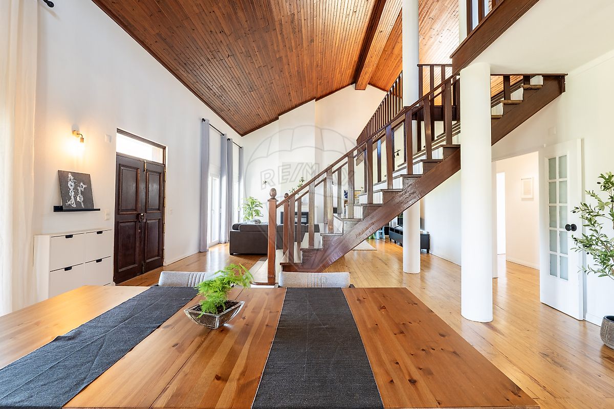 Moradia T4 para venda