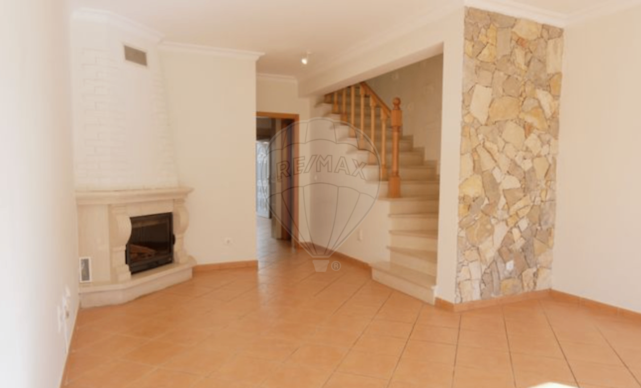 Moradia T3 para arrendamento