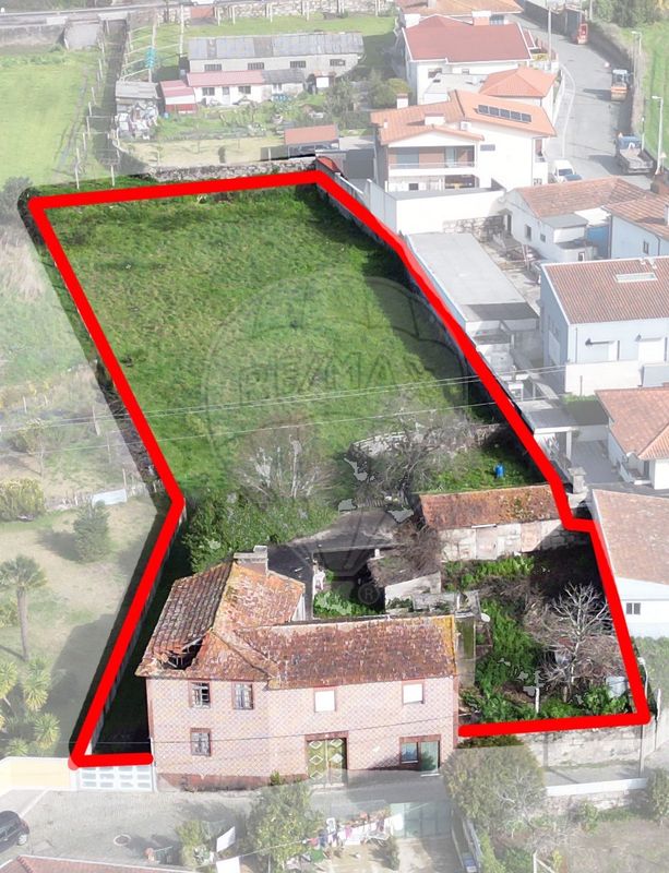 Moradia T5 para venda