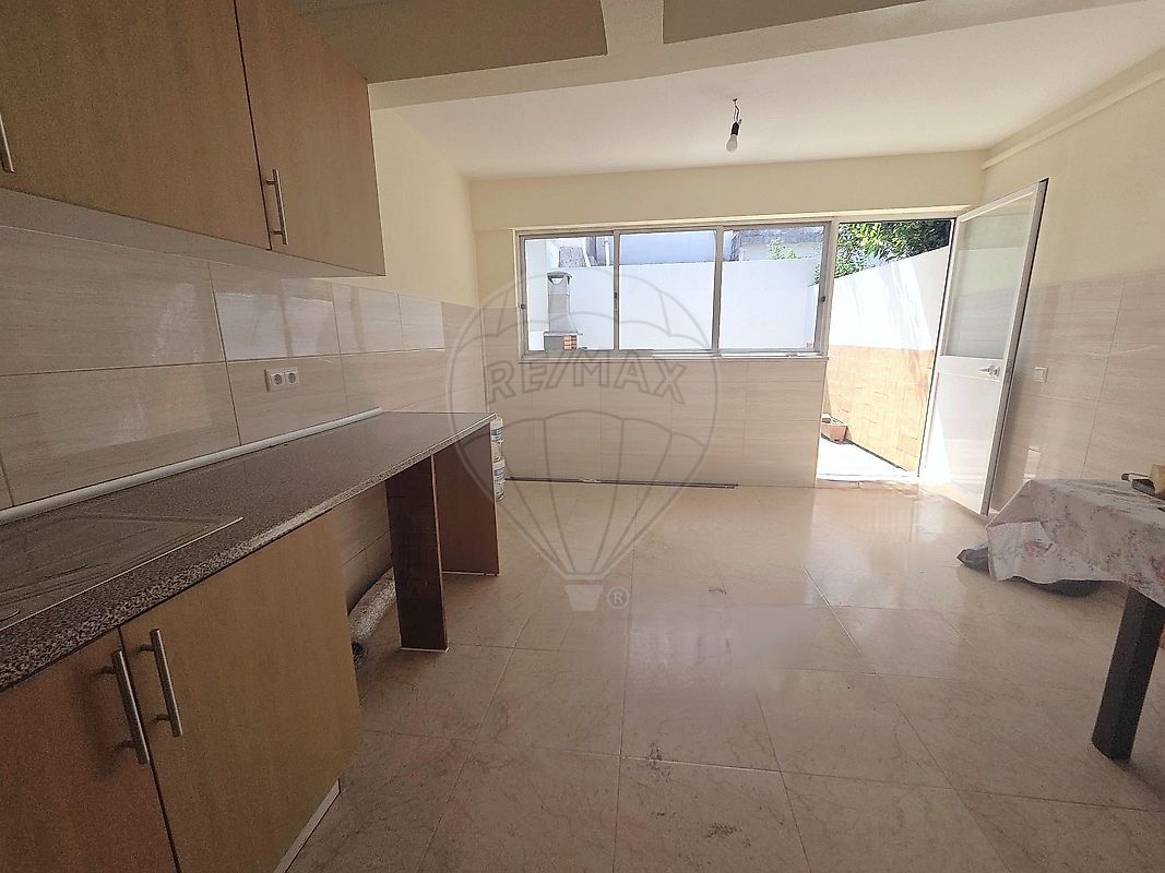 Moradia T1 para arrendamento