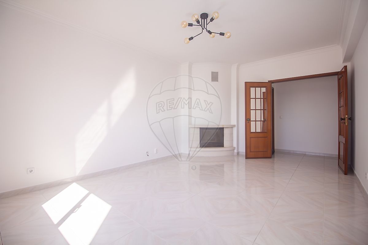Apartamento T2 para arrendamento