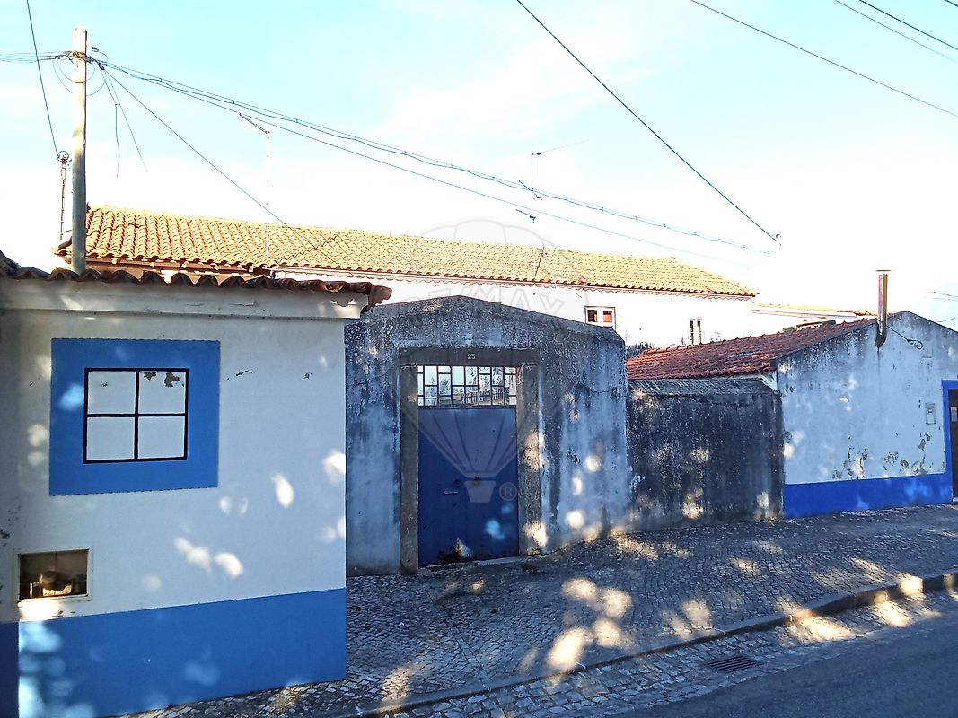 Moradia T4 para venda