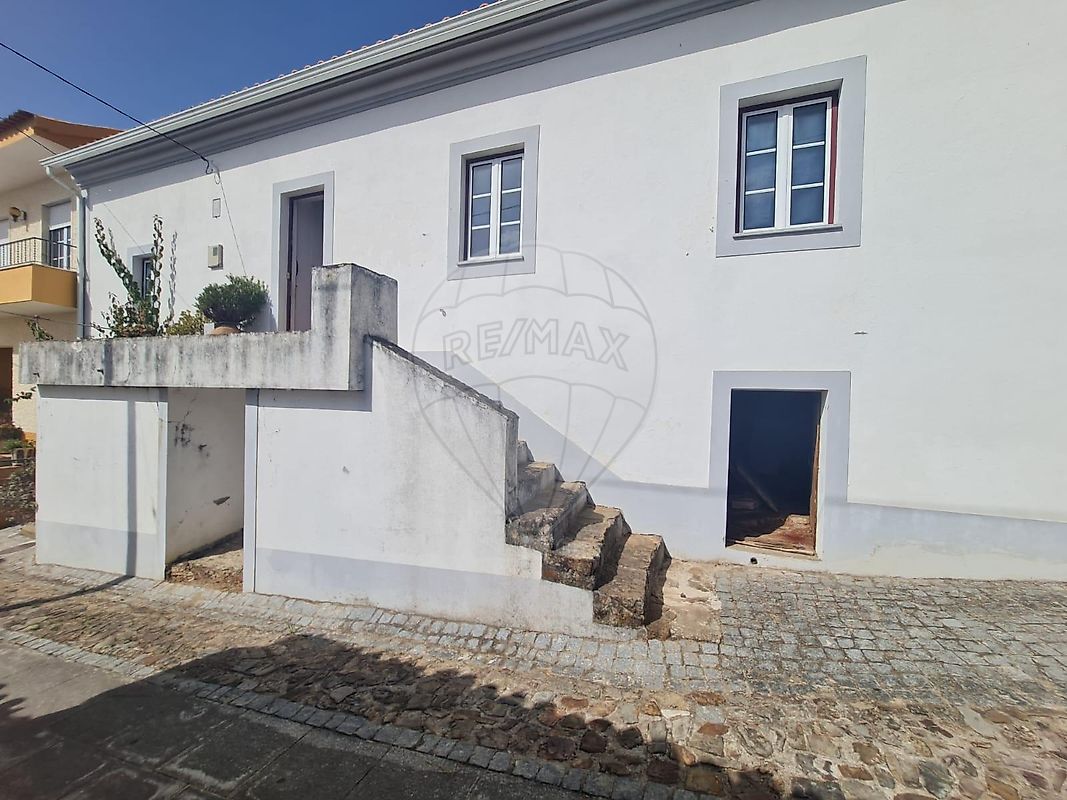 Moradia T4 para venda