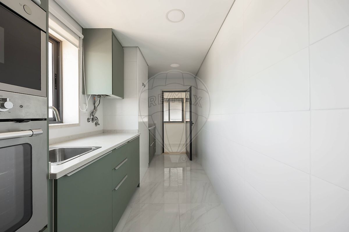 Apartamento T4 para venda