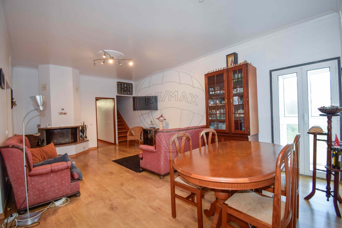 Moradia T4 para venda