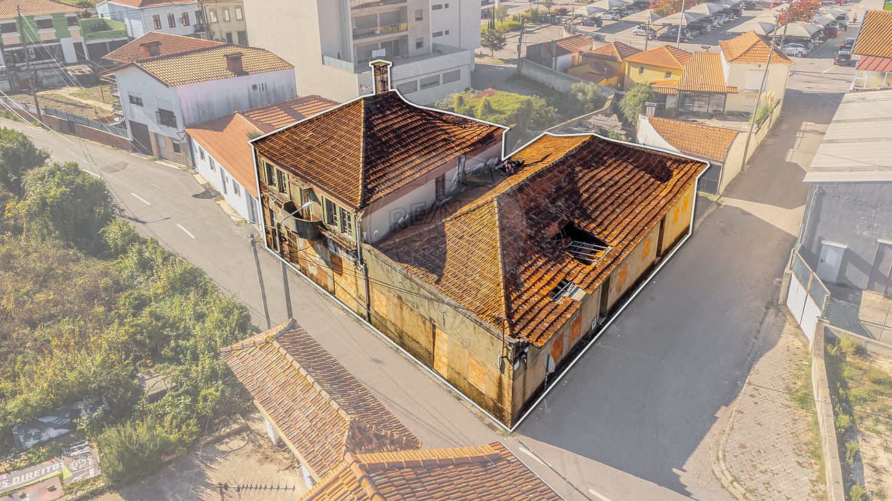 Moradia T17 para venda