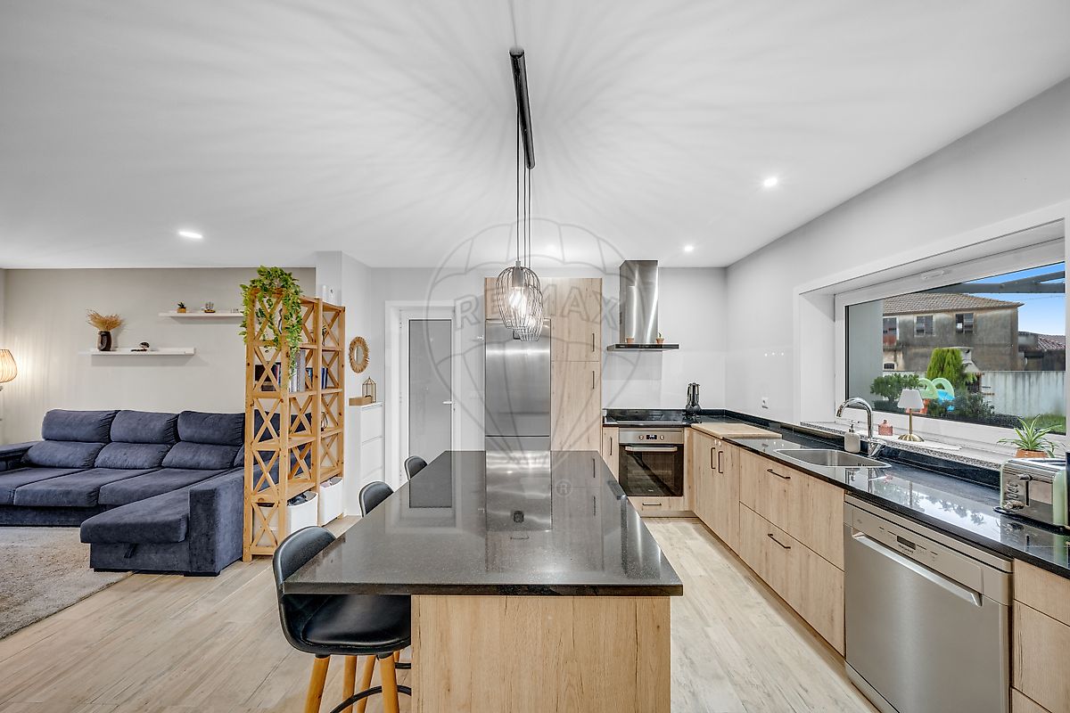 Moradia T2 para venda