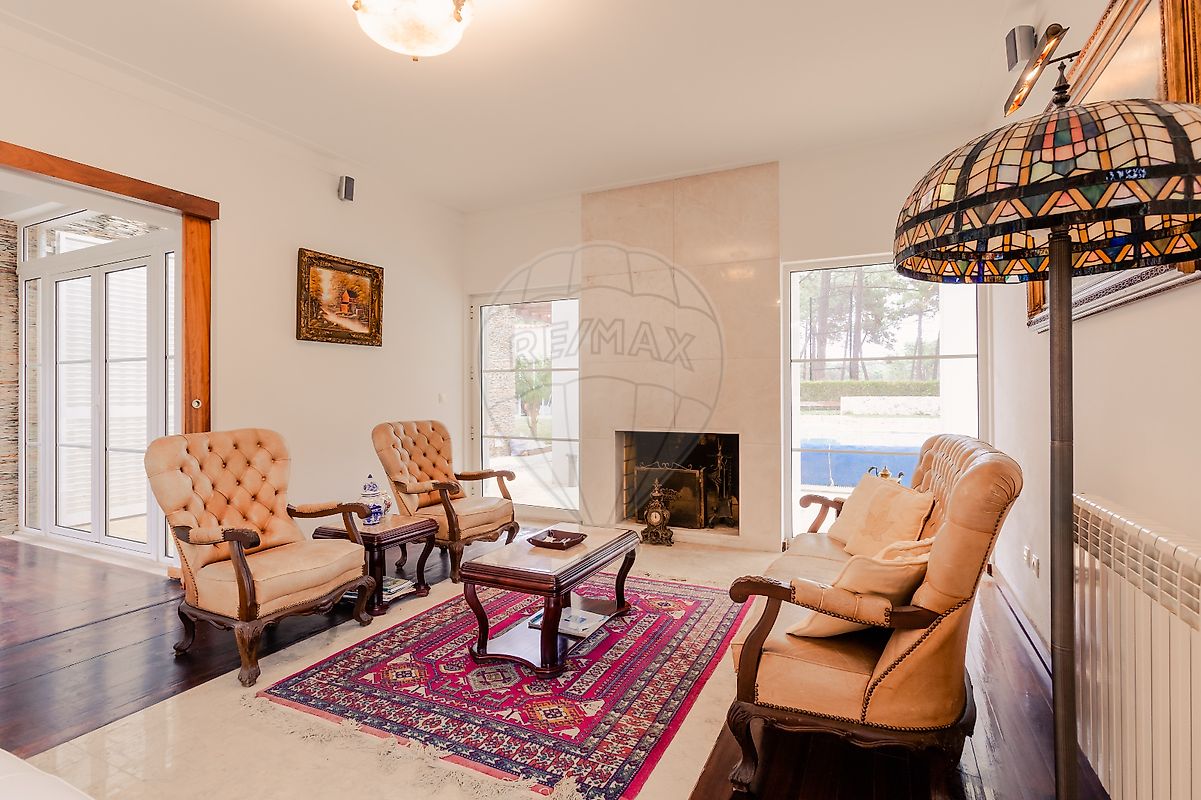 Moradia T5 para venda