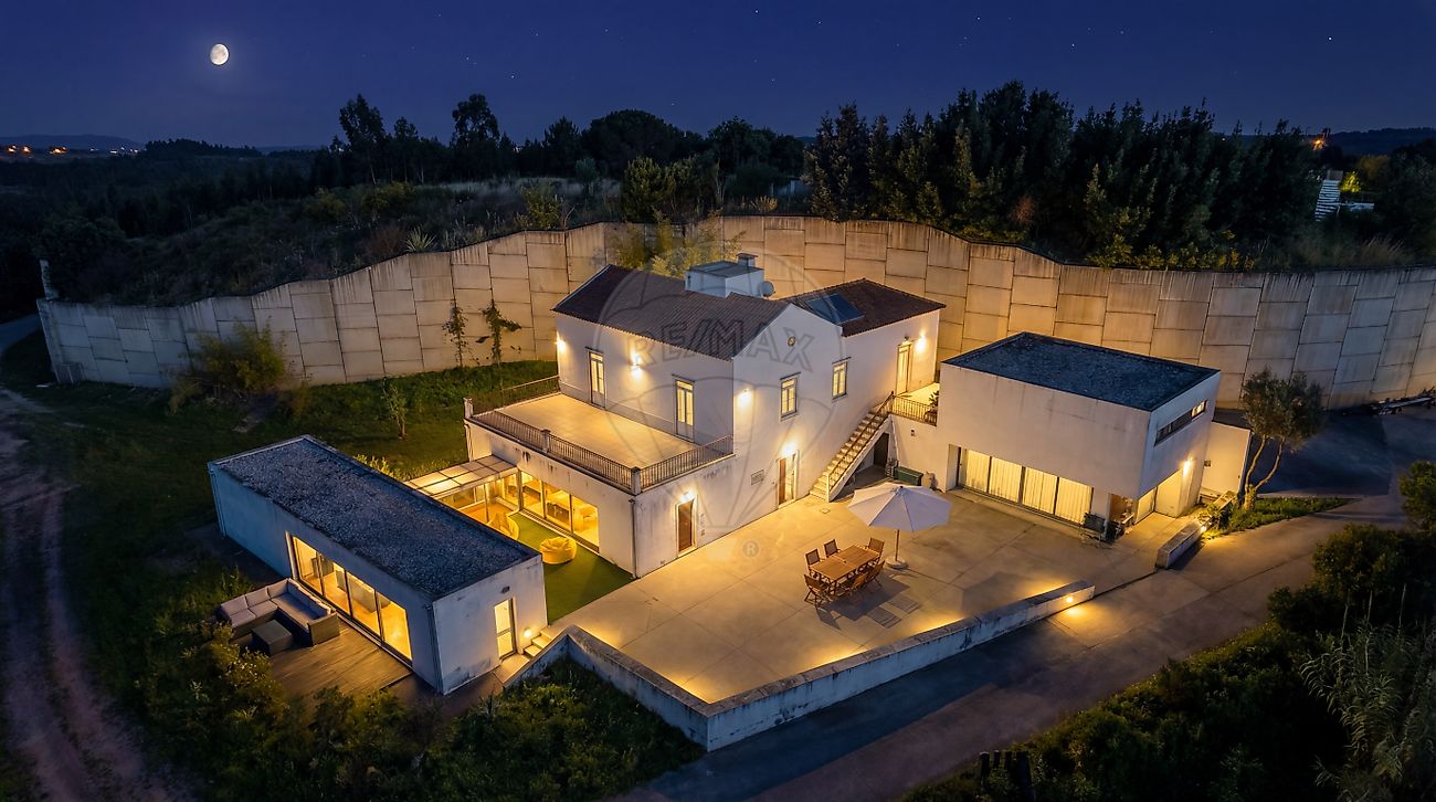 Moradia T4 para venda