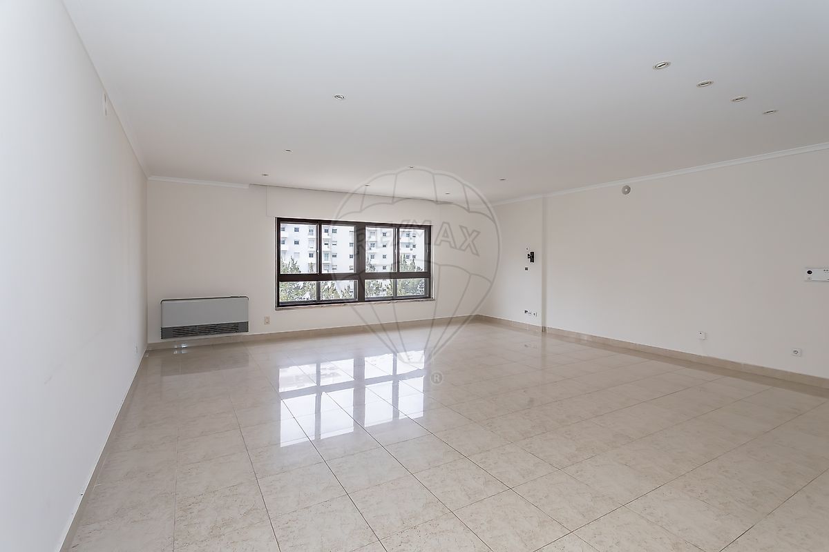 Apartamento T3 para arrendamento