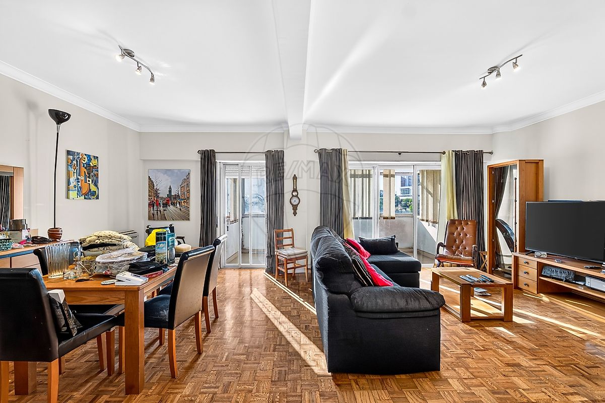 Apartamento T4 para venda