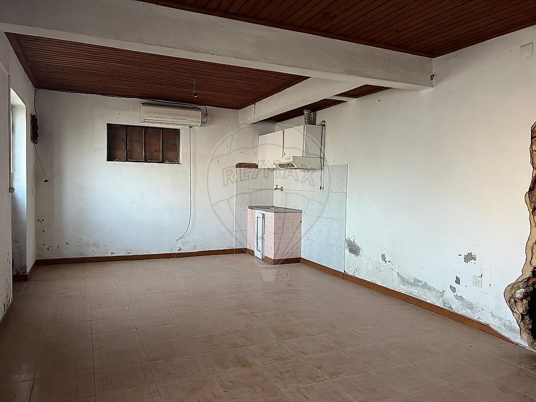 Moradia T2 para venda