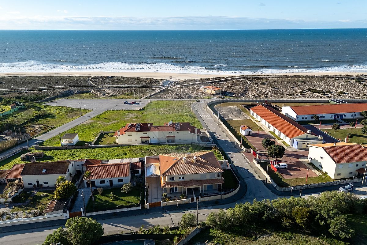 Moradia T4 para venda