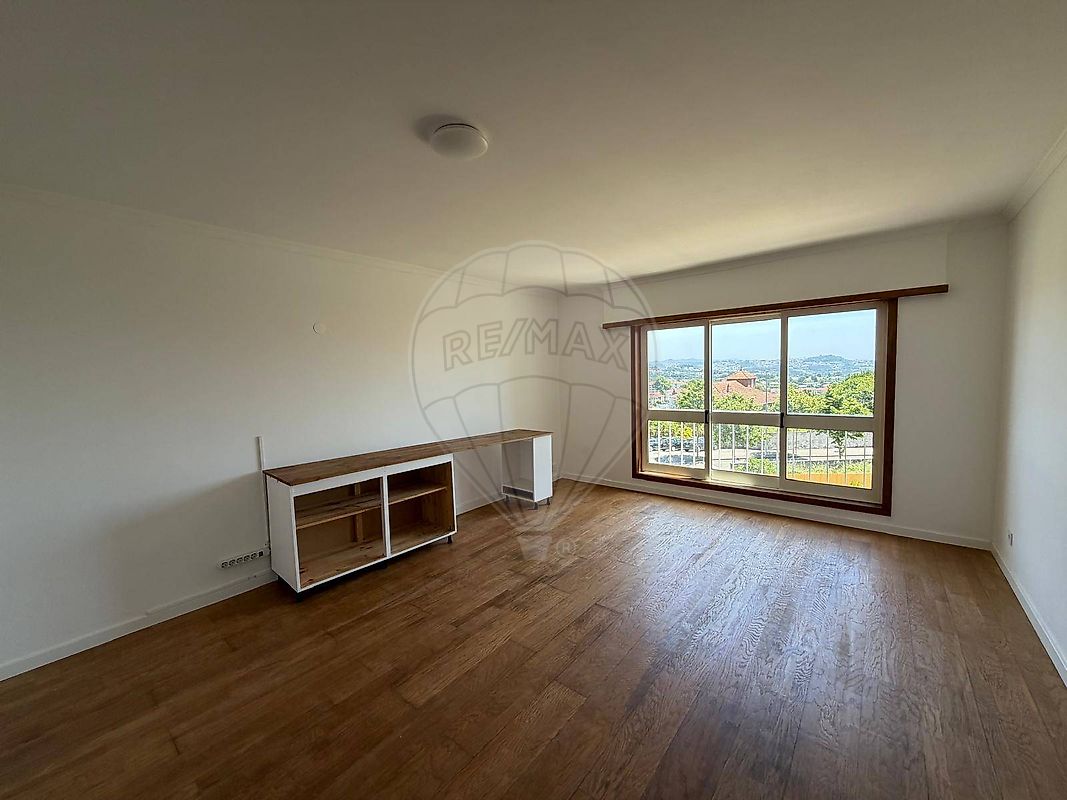 Apartamento T2 para arrendamento