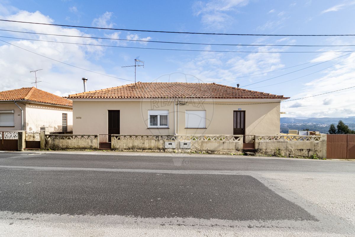 Moradia T5 para venda