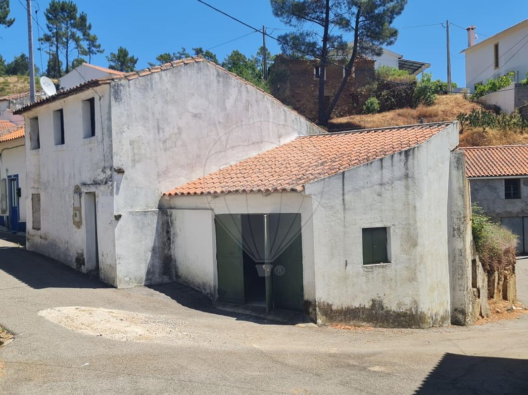 Moradia T5 para venda