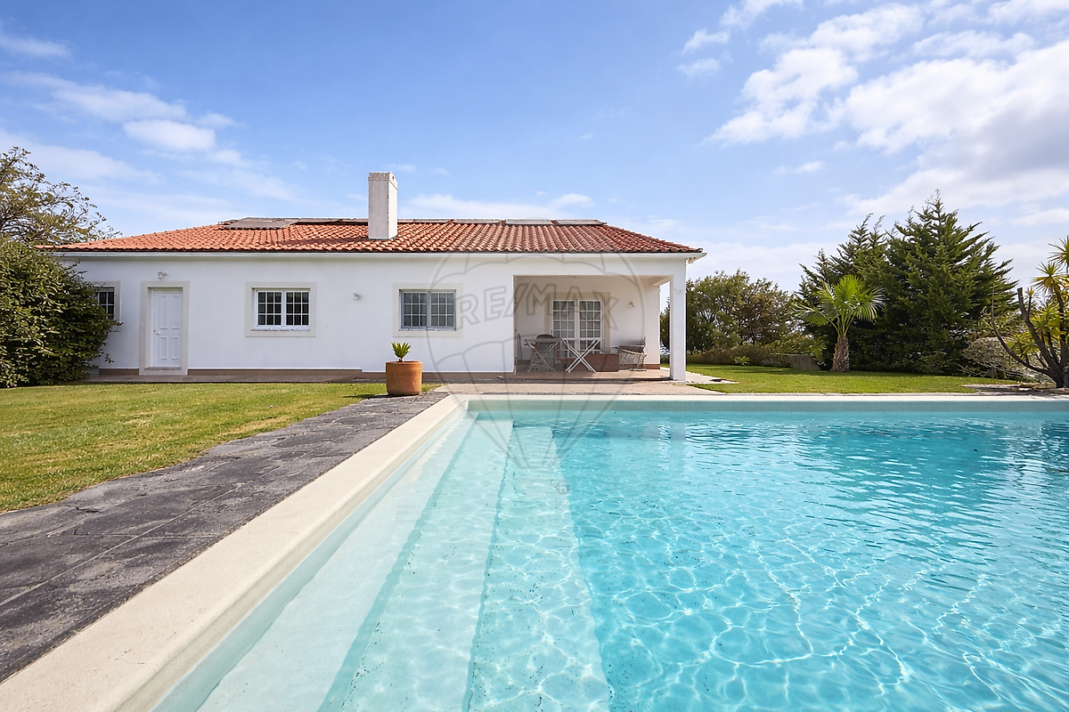 Moradia T4 para venda