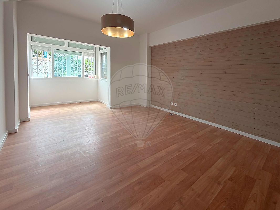 Apartamento T1 para arrendamento