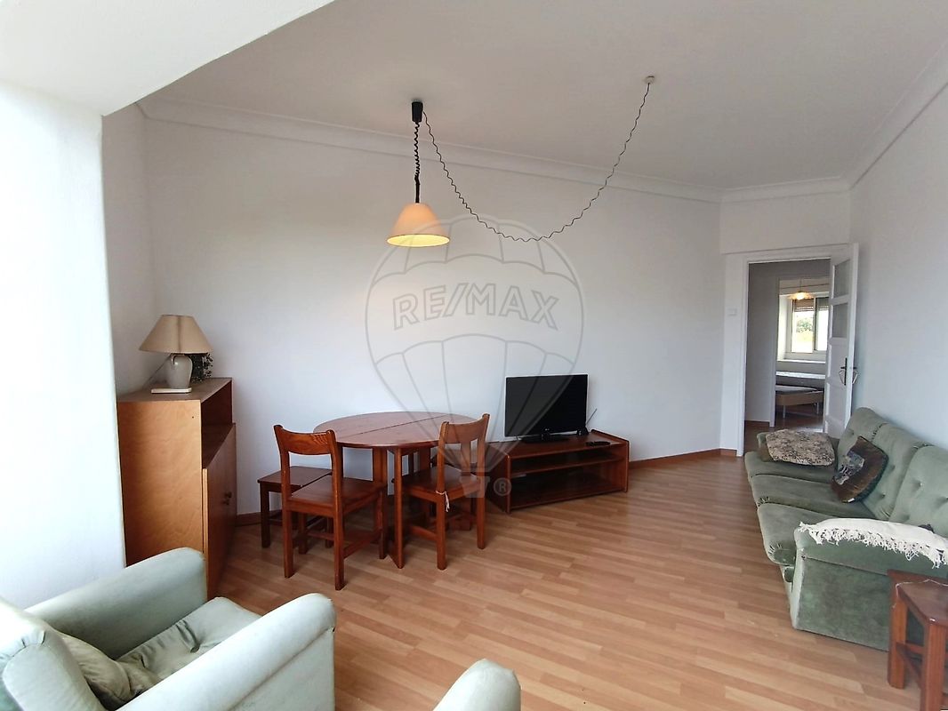 Apartamento T2 para arrendamento